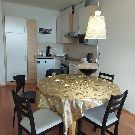 Skyline View - 15th Floor Bliss Apartment *