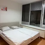 Skyline View - 15th Floor Bliss * 브라티슬라바